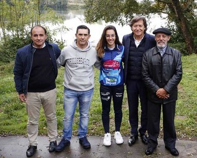 Lete Lasa visita o Club Piragista Penedo e felicita a Ainhoa Lameiro pola sa recente medalla de prata no mundial de slalom de Lleida