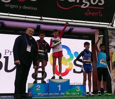 El atleta lex Sierpes Pereira ?vuela- en el cross internacional de atapuerca 2019 