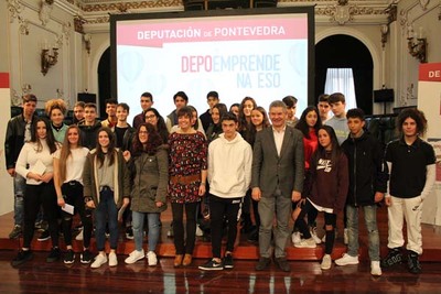 Alumnos do IES Indalecio Prez Tizn de Tui participan en DepoEmprende na ESO