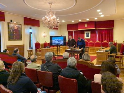 Constituda a Mesa Local do Camio de Santiago coma rgano permanente de contacto entre a administracin e os axentes econmicos implicados nesta va xacobea