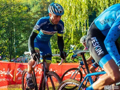 Gran actuacin de Ciclismo Oiense en Boiro