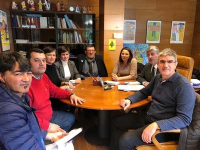 Mancomunidade do Baixo Mio, membros do San Xerome e o Director Xeral de Poltica Social renense en Santiago