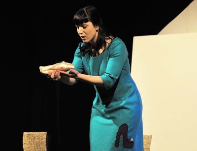 Caramuxo Teatro presenta este s�bado no Teatro Municipal a obra para beb�s ?Zapatos-