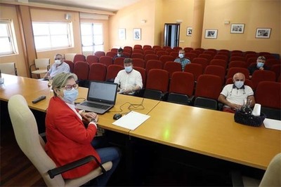 A Xunta estuda coas federacins de confraras e as asociacins de bateeiros a adecuacin e definicin das zonas de percebe e mexilla