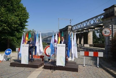 A Eurocidade Tui-Valena reclama a reapertura da vella Ponte Internacional de forma inmediata