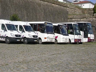 J Esto a Decorrer as Inscries para Pedidos de Transporte Escolar em Valena