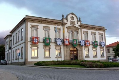 Municpio de Vila Nova de Cerveira lamenta deficitrio servio de atendimento telefnico e  demora do servio presencial prestado pela ADAM
