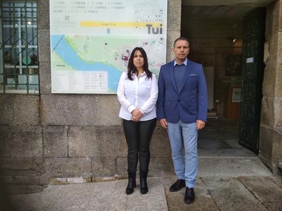 Jos Palacn solicita que os futuros orzamentos contemplen o mantemento de persoal fixo na oficina de Turismo tal como o establecera C21 durante o seu mandato