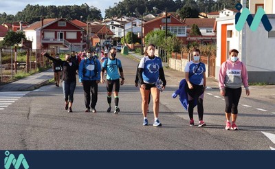 Especial - Cerca de setenta participantes tomaron este domingo la salida de la segunda etapa de La Icnica