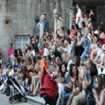 ESPECIAL - TUI ACOLLEU UNHA SENTADA DA PLATAFORMA -DEMOCRACIA REAL YA-