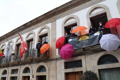 A Guarda participa na Campaa -Baixo o mesmo paraugas- no Da Internacional das Persoas con Discapacidade 