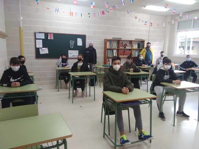 Os estudantes de Tui participan no proxecto -Eduquemos na diversidade- elaborado pola Asociacin trans mio
