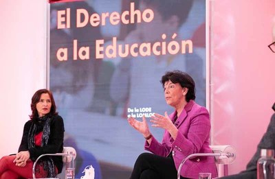 El PP aprob la LOMCE en la soledad absoluta y la LOMLOE est respaldada por un gobierno de coalicin y por la mayora absoluta del Congreso 