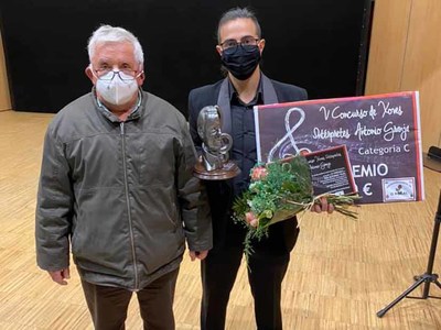 Roi Alfonso Tojo proclmase vencedor do V Concurso de Xoves Intrpretes -Antonio Granja-