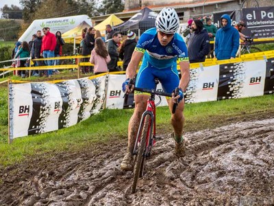 Sensacional actuacin del Ciclismo Oiense en el Campeonato de Galicia
