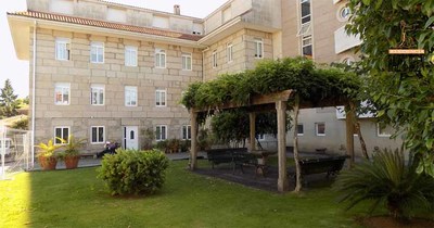 A corporacin municipal de Tui amosa publicamente o seu apoio ao traballo realizado na Residencia Paz y Bien de Tui