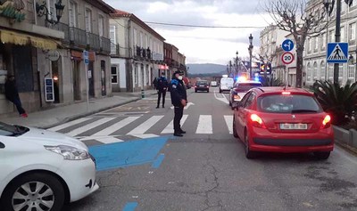Dous positivos en drogas e dous vehculos sen ITV en vigor detectados pola Polica Local esta fin de semana