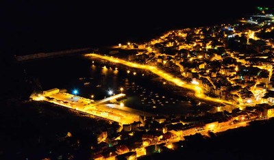 A Guarda formaliza o contrato para cambiar por led de baixo consumo todos os puntos de luz do alumeado pblico