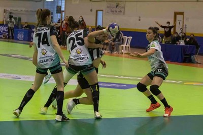 El Guards, tras la derrota en Mlaga, pasa con seis puntos (27-21)