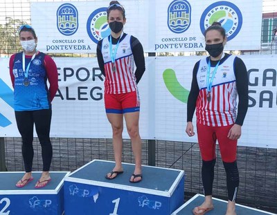 Tania Fernndez, del Kayak Tudense, logra su octavo ttulo gallego