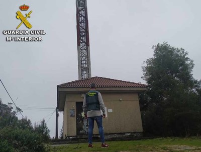 La Guardia Civil esclarece la presunta autora de 31 robos en repetidores de telefona en las provincias de Pontevedra y Ourense