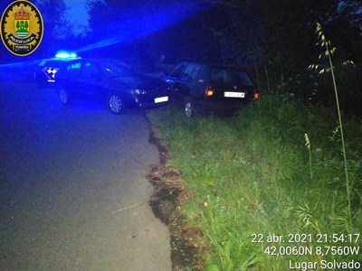 La Polica Local intenta localizar al conductor de un turismo por darse a la fuga tras un accidente de circulacin con tres heridos