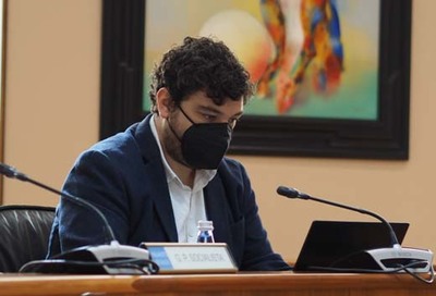 O grupo socialista urxe  xunta a intervir no conflito entre bateeiros e percebeiros pola mexilla: -tomen os mandos, intervean e plantexen unha solucin tecnicamente viable-