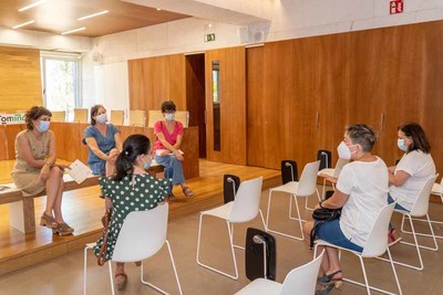 O Concello forma a dez persoas desempregadas no manexo de plataformas dixitais