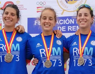 Participacin de la remera tudense Carlota Gonzalez Gil en el Campeonato de Espaa de Remo olmpico categoras cadete juvenil, sub-23, absolutos y remo adaptado