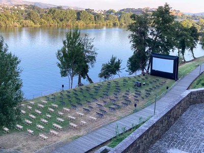 O cinema no Paseo Fluvial abre a programacin cultural do vern en Tui