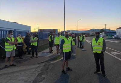 O 100% do persoal de producin secunda a primeira xornada de folga en IKF da Guarda