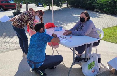 Os Socialistas de Oia recollen mis de 100 reclamacins nos 3 das de mesa informativa no Centro de Sade de Oia