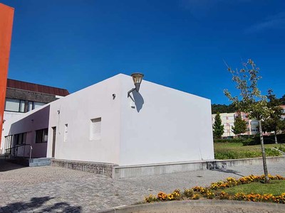 Servios sociais da autarquia de Cerveira concentrados em novas instalaoes