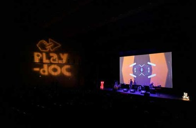 Play-Doc abre la competicin de largometrajes con los estrenos en Espaa de Disturbed Earth y Dal pianeta degli umani