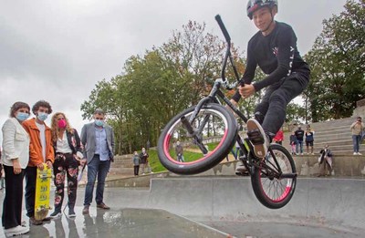 Tomio inaugura un dos maiores skatepark da provincia 