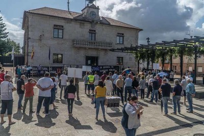 A Plataforma en Defensa da Sanidade Pblica de Tomio presenta mis de 3000 firmas