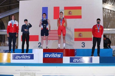 La atleta guardesa Eva Piel se proclama Campeona Mundial de Duathlon standard por edades