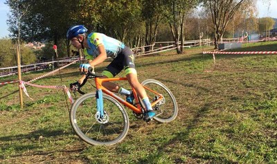 Sensacional actuacin del Team Oiense Turonia Maglia en Sanxenxo