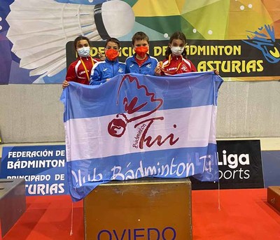 Deportistas del Club Bdminton Tui participan en el Campeonato de Espaa Sub11-Sub19