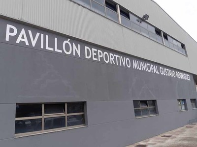 O Pavilln Deportivo Municipal Novo de Tui pasa a denominarse Gustavo Rodrguez