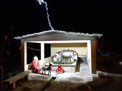 O Concello felicita  vecianza que encheu espazos do Rosal de decoracin de Nadal
