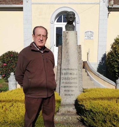 Falece Manuel Garcs, mestre que da nome ao Centro Rural Agrupado de Tomio e vecio que gozaba de gran respeto e cario no concello
