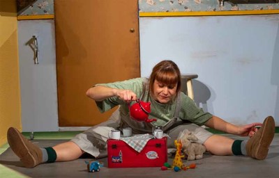 Teatro para bebs este martes s 11.30 horas no Mercado de Tomio
