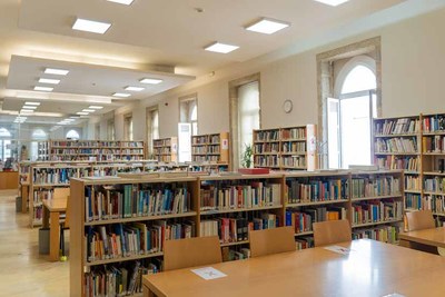 A Biblioteca Municipal de Tui realizou o ano pasado 10.255 prstamos de 3.881 obras a 759 usuarios
