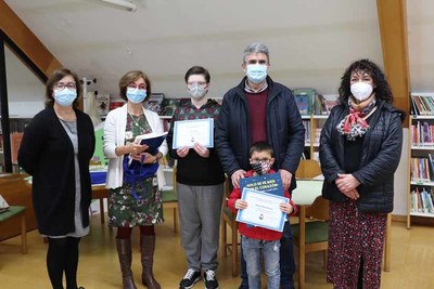 A Guarda premia aos mellores lectores no Da das persoas usuarias das Bibliotecas