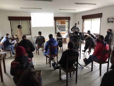 Ms de una veintena de personas particip el pasado fin de semana en el Curso de Iniciacin a la Apicultura en O Rosal