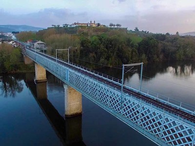 Esclarecimento sobre deslocaoes  Galiza