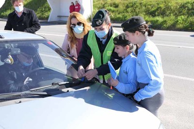 Jovens de Valena fazem stop aos maus tratos na infancia