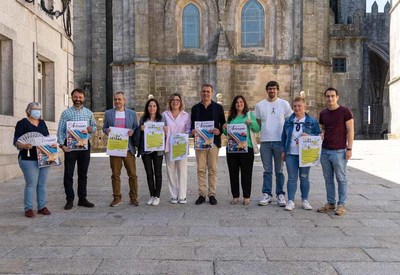 Literatura e artesana para celebrar as Letras Galegas en Tui