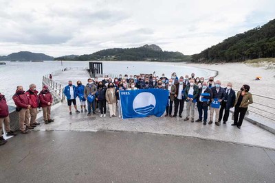 Galicia ter este vern 112 praias con bandeira azul, tres das cales conseguen o galardn por primeira vez